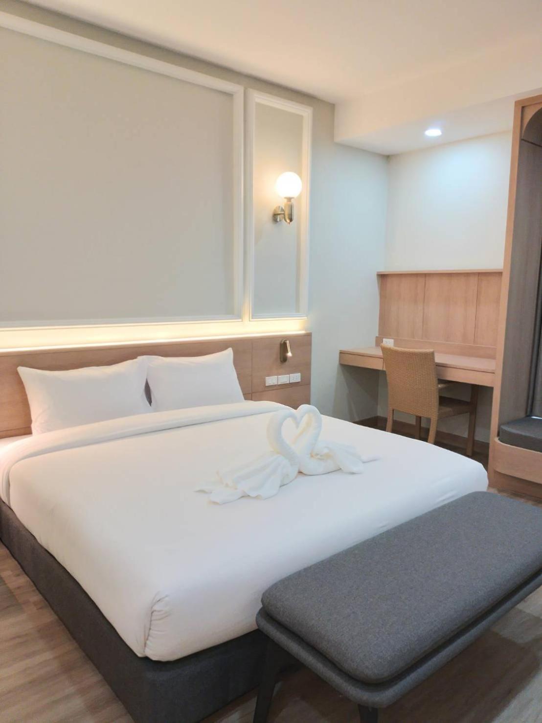 פיטסנולוק Mayflower Grande Suite Hotel מראה חיצוני תמונה